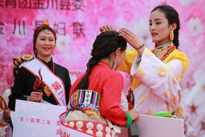 四川阿坝,不负金川三月梨花好春光