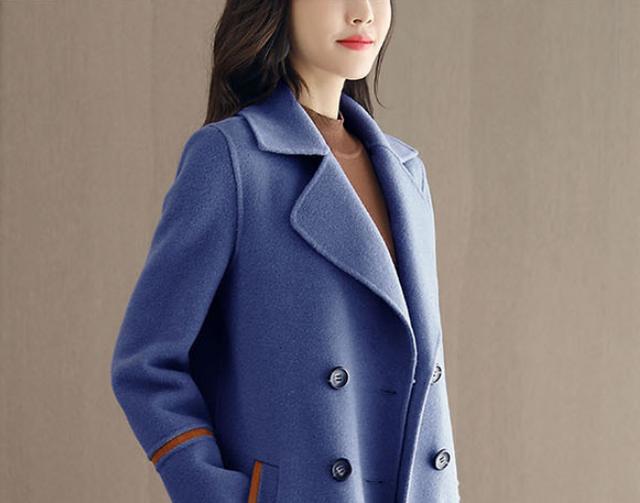 今冬超火的:高级羊毛裙,搭双短皮靴,不厚不薄