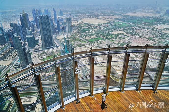 【<a href='http://travel.sina.com.cn/dibai-lvyou/?from=b-keyword' target='_blank'><em><em>迪拜</em></em></a>】上天下海才是打开“奇迹之城”最时髦的方式