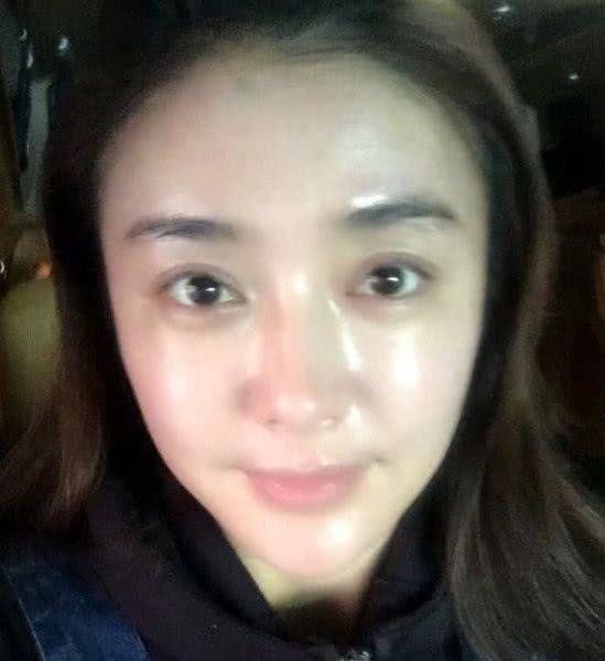 《延禧攻略》众妃嫔素颜照曝光,秦岚满脸油光,这一位无人认出