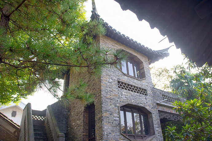 隐藏在<a href='http://travel.sina.com.cn/taizhou_taixingrenmingongyuan-lvyou/?from=b-keyword' target='_blank'>泰州</a>繁华闹市的私宅大院,连梅兰芳都曾来住过!