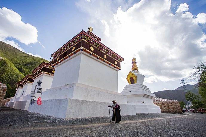 26亿块石头堆砌而成的世界最大祈福许愿之地,石头数量竟然还在不断增加