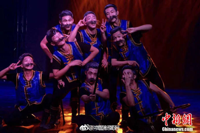早起扔垃圾，在线观看与剧情介绍