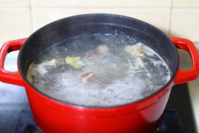 胡萝卜山药炖牛腩,又鲜又嫩,好吃不柴,惊蛰后最好的强身健体菜 胡萝卜山药炖牛腩,又鲜又嫩,好吃不柴,惊蛰后最好的强身健体菜