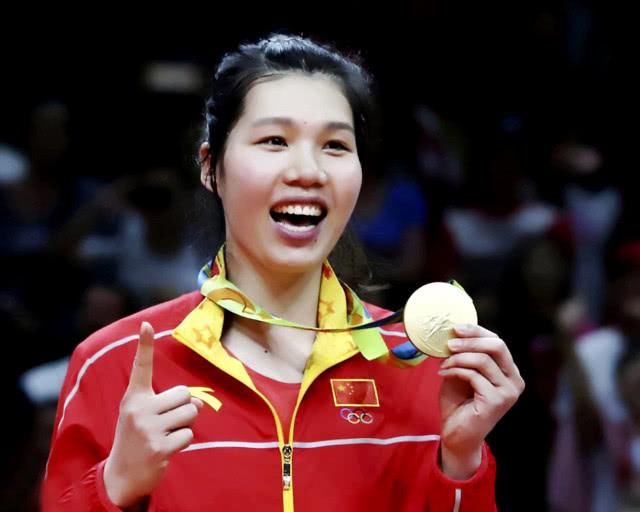 亚洲排坛历史最佳阵容出炉,中国女排占据四个