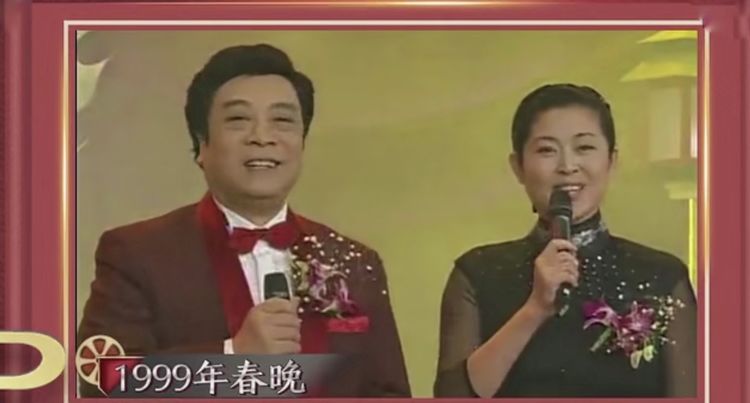 倪萍连续13年上春晚,回顾最后因特殊身份不愿上场,泪洒现场