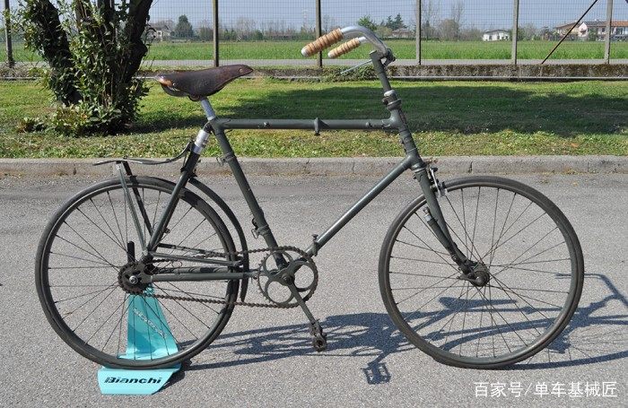 比安奇在第一次世界大战上使用的可折叠，全避震自行车