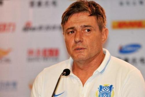 为什么很多优秀的外籍球员和教练,中超俱乐部