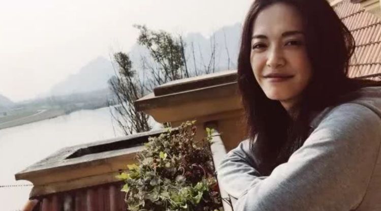 火起来的姚晨，实力揭露与凌潇肃离婚的真实原因，网友：背锅多年