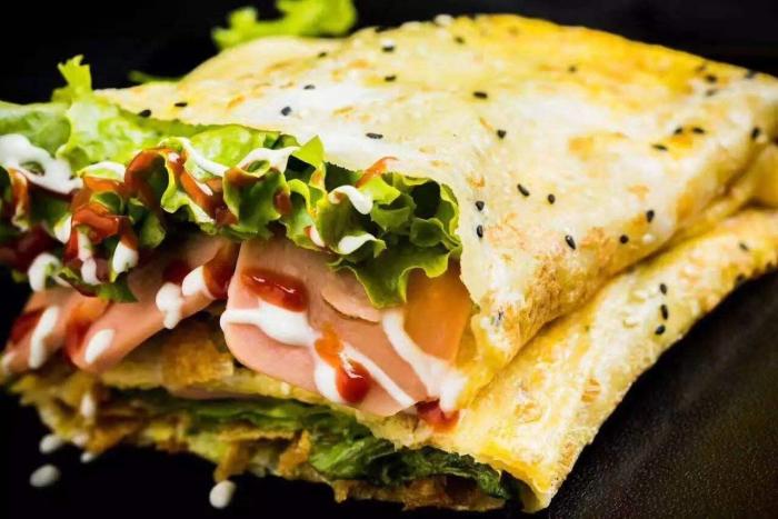 山东“杂粮煎饼”和天津“煎饼果子”,你认为哪个更正宗?|煎饼|煎饼果子