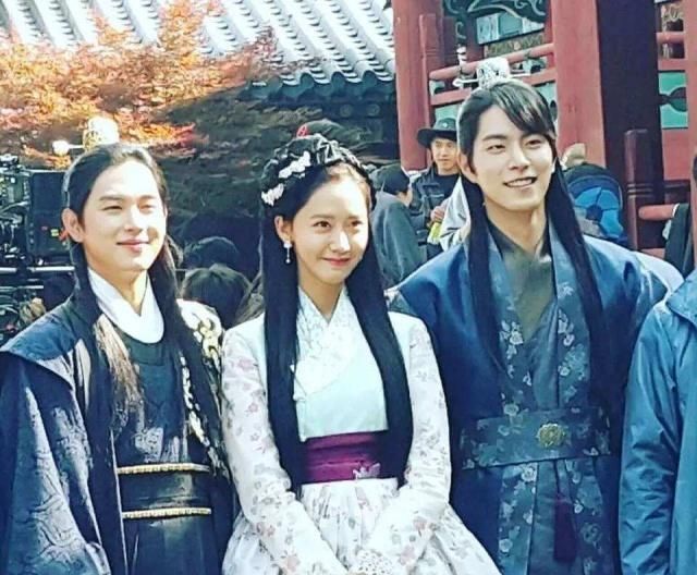 林允儿经纪人撕CP粉,首次回应林允儿恋情,还透