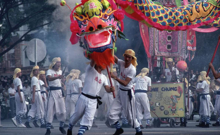她曾是一国女总统，说自己是中国人，去中国老家问祖