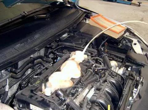 为什么汽车开久了会抖？有什么办法解决？