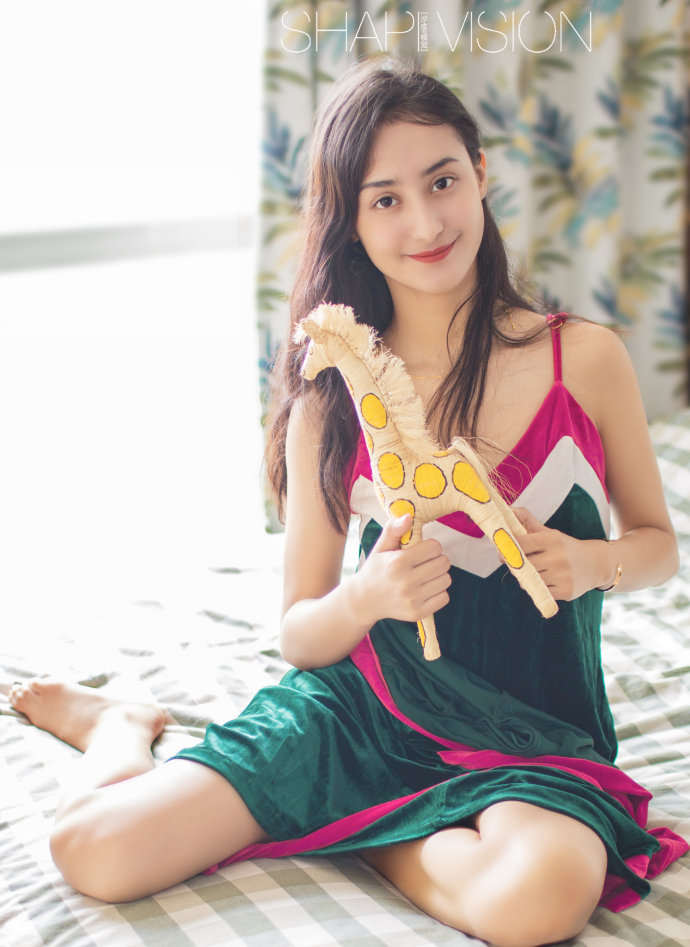 戏剧学院来的新疆女孩儿