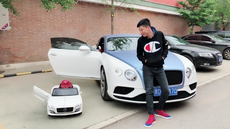 刘一手被王冕劝返YY动心,快手小伊伊透露恋爱