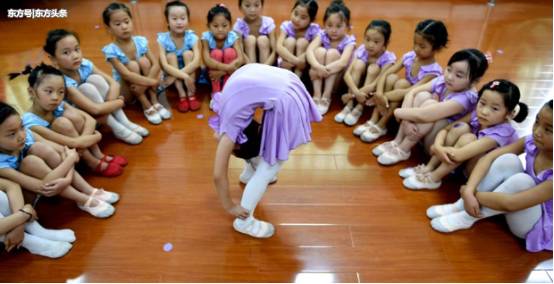 8岁女孩上舞蹈课后瘫痪,老师称:"无法解释",拒绝提供监控!