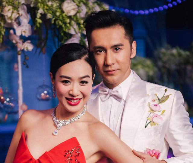 钟丽缇新年晒全家福,三代同框画面好温馨,网友:养眼的