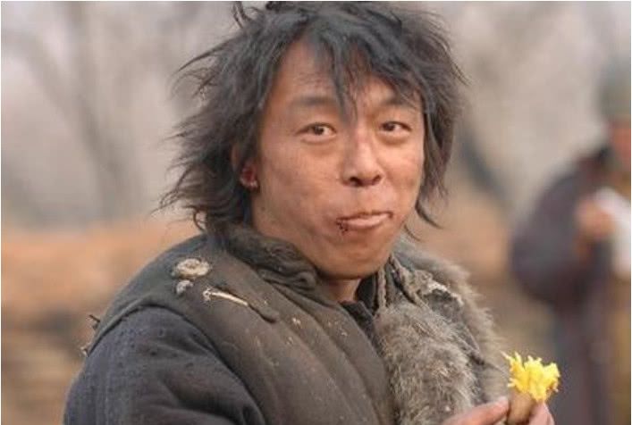 国内8位男演员票房排行,徐峥垫底,第1用2部电