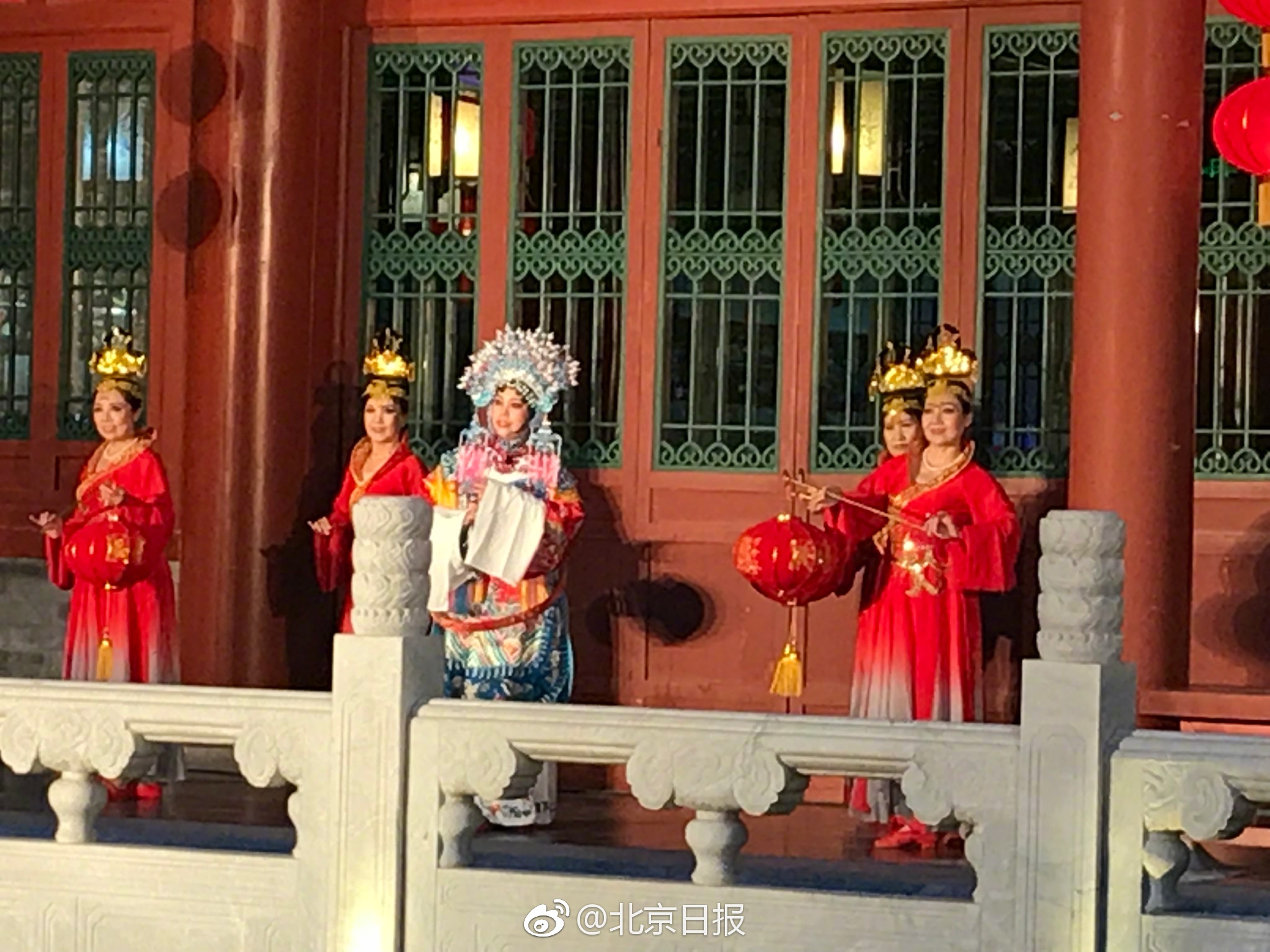为稳增长“压舱顶梁”