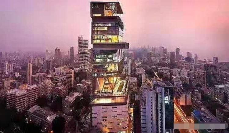 印度首富的妻子:车身嵌满钻石,房子是一栋27层楼的大厦!