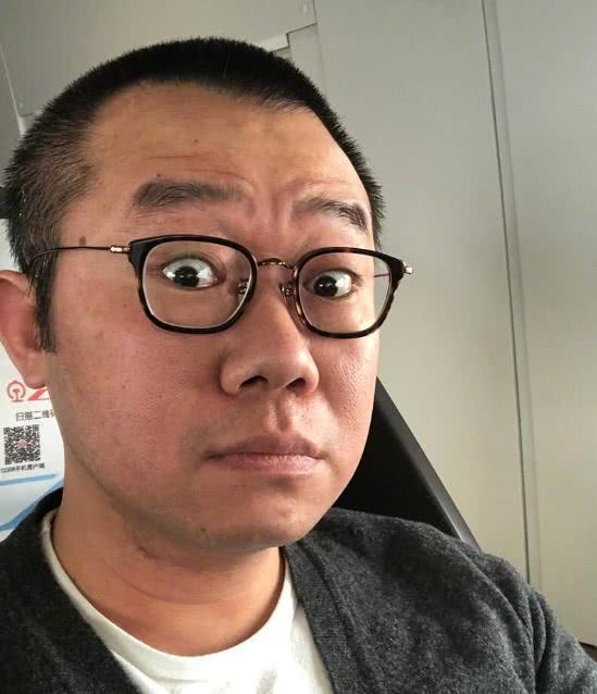 涂磊终于舍得让妻子亮相,网友惊呆:这么漂亮难怪不敢