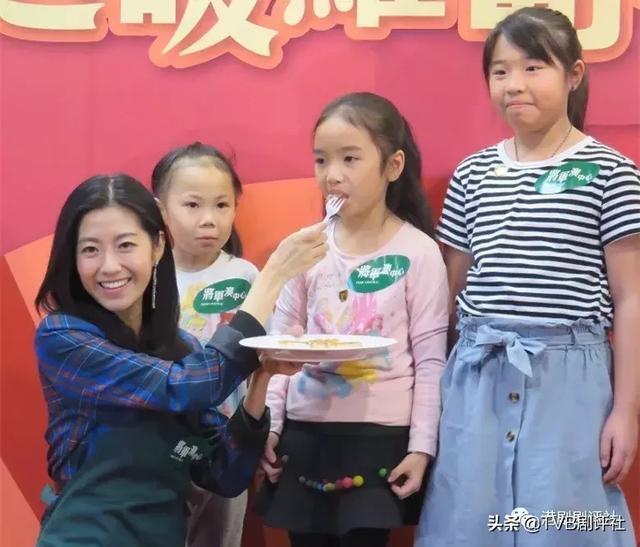 陈自瑶新年与王浩信吃团年饭 粉碎婚变传闻