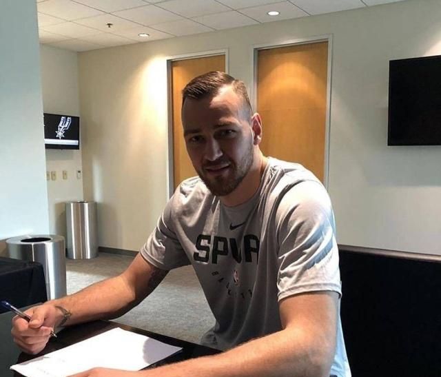 别了,山东男篮莫建军,祝你在马刺依然如此销魂