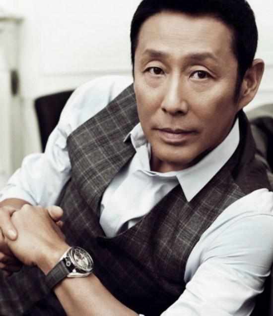 陈道明入选中国区最帅100张面孔 和一众小鲜肉