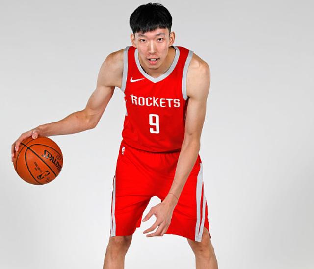 小阿里扎逆袭成大赢家 周琦体重闹乌龙