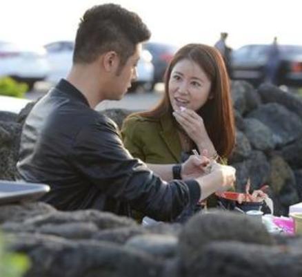 后遇到暗恋我的男生,他想和我约会并保证不碰