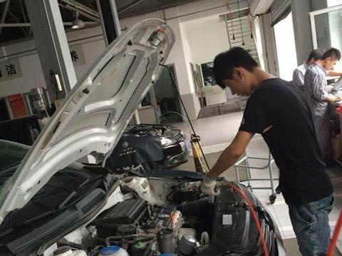 维修师傅跑了六万公里的车，有5个必须要做，不然等着报废吧！