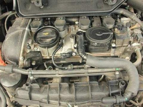 开了5年车才明白，发动机积碳不用愁，学会这几招轻松搞定！