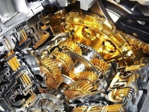 全合成机油能一万公里才换一次？幸好修车师傅告诉我