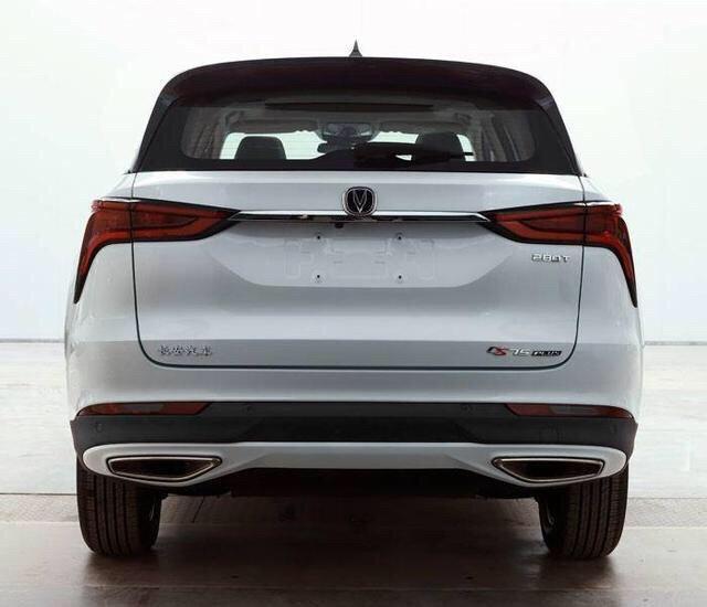 ����CS75 PLUS�����ع⣬"����"���ˣ�ʵ���Ϻ���չ��