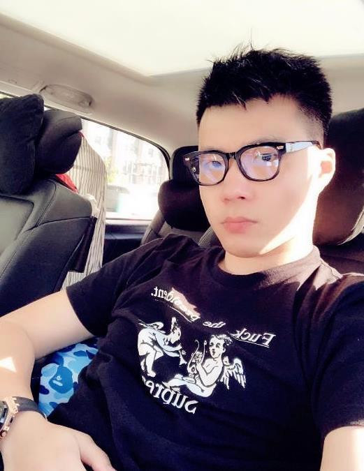 黄毅清曝光崔永元和王迪的经历,还晒出了崔永