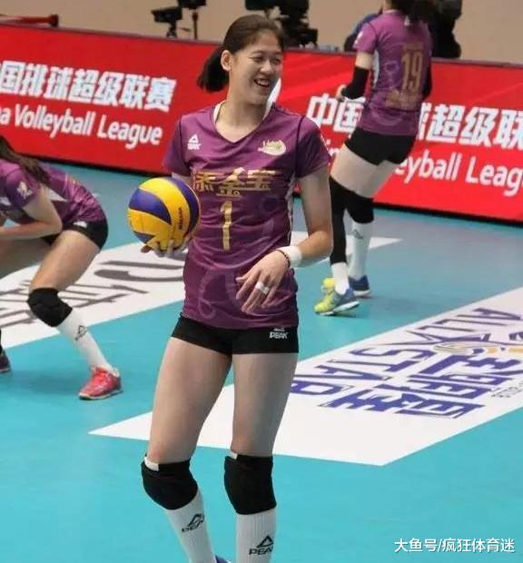 希望李盈莹能够继续取得进步,希望李盈莹能够为中国女排做更大的贡献.