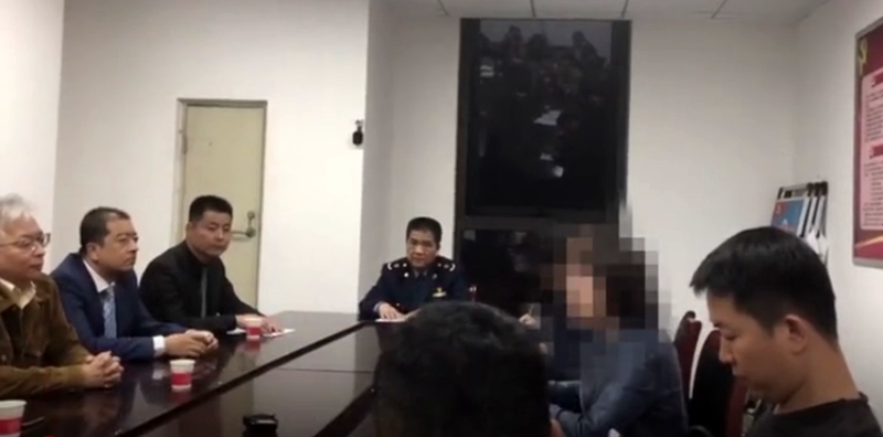 西安漏油奔驰车和解协议曝光 女车主家属称胜