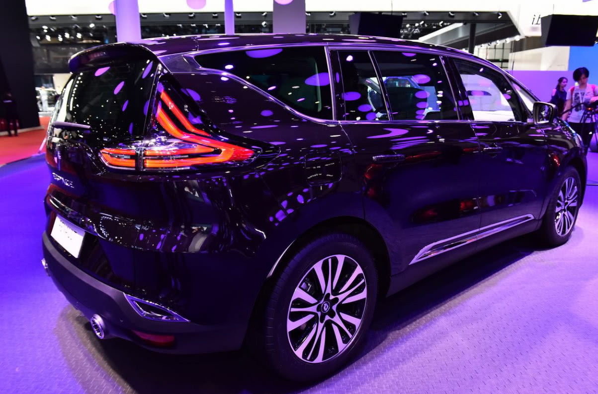超廉价进口MPV,豪华太空座椅,1.8T蛇形档杆降3万