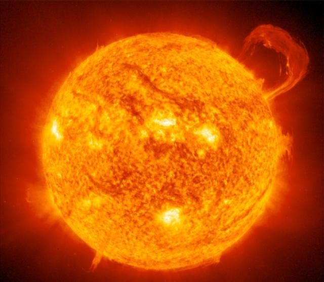太阳温度的4倍,中国