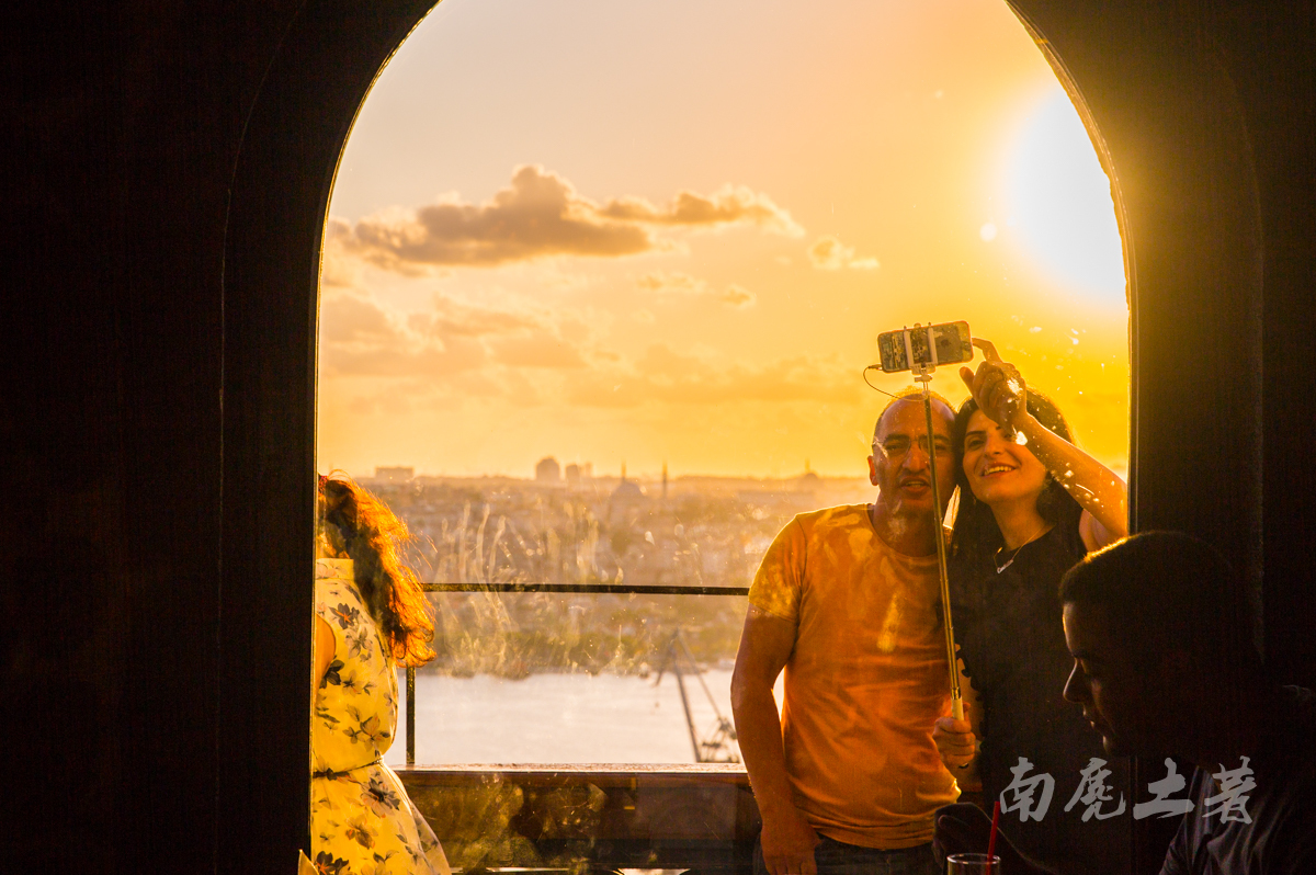 加拉塔上的倩影,美不胜收