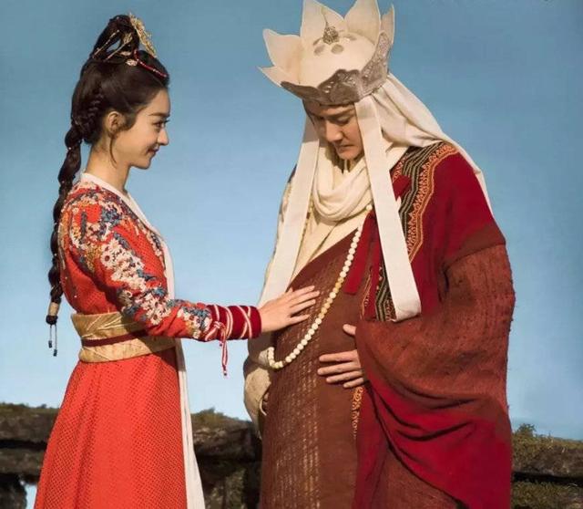 赵丽颖宣布怀孕,冯绍峰发文:知否知否,应是一