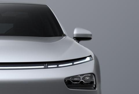 小鹏全新车型P7曝光，上海车展亮相，与蔚来新车似“双胞胎”