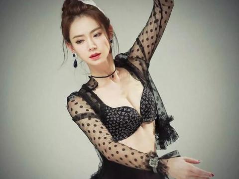 戚薇内衣广告图片_戚薇内衣广告图片大图