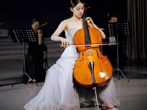 欧阳娜娜大提琴水平图片