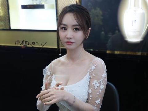 杨蓉身材不合比例,但是谁敢说不喜欢这样的身材呢?