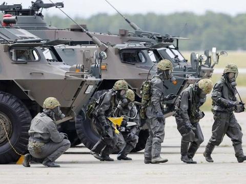 攻防大战即将上演掘金能否阻挡雄鹿冲击季后赛之路