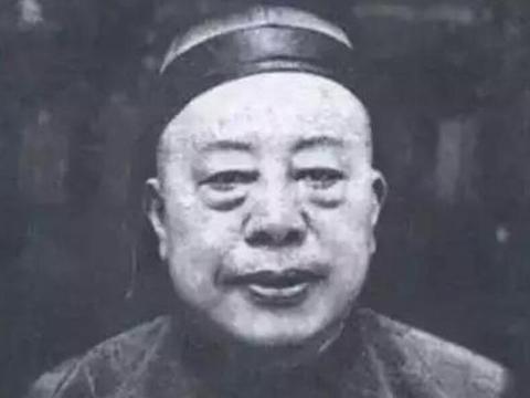 黄金荣为什么不逃离上海？有四条“铁链”拴着，他哪儿都去不了|黄金荣|林桂生|杜月笙|青帮|铁链_新浪新闻