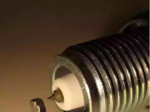 火花塞到底需不需要换？多少公里更换最好呢？