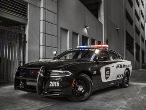 有屌丝也有土豪！各国警车大 PK，迪拜最壕，俄罗斯狠