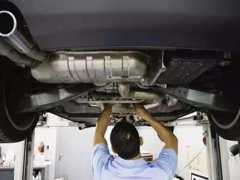 除免费首保，没几人再去4S店保养，聪明人都这弄，轻松多开5年